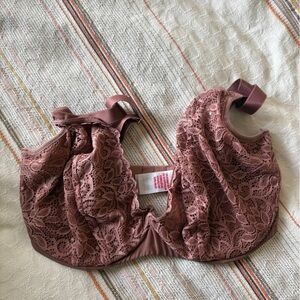 Elegant Lace Bralette in Mauve